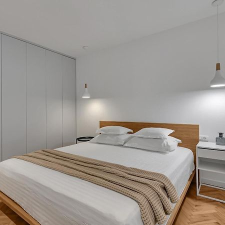 Apartments Villa Lili Tučepi エクステリア 写真
